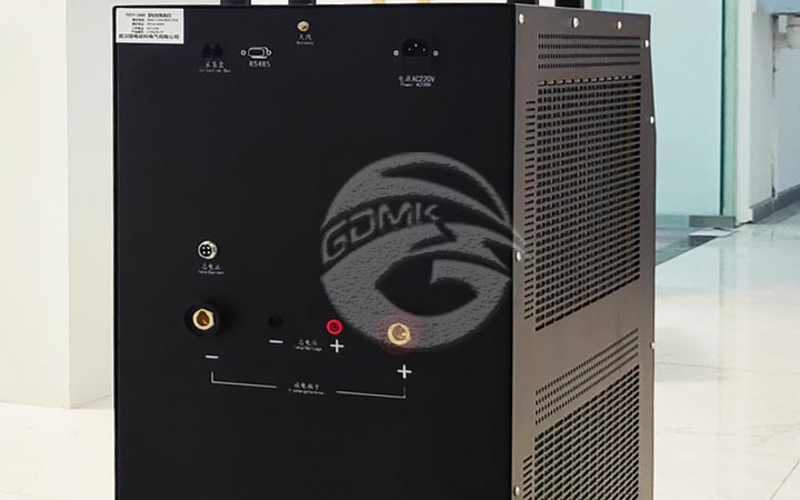 蓄電池充放電測(cè)試儀(背面)