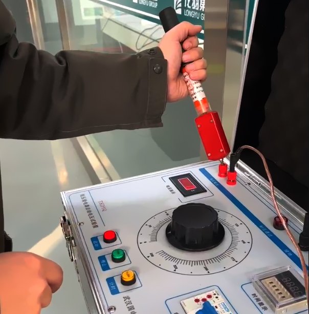 低壓驗(yàn)電器啟動(dòng)電壓試驗(yàn)箱的應(yīng)用