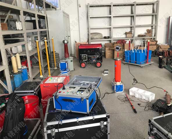 銘科人員趕赴國網(wǎng)東臺(tái)供電公司進(jìn)行設(shè)備交付